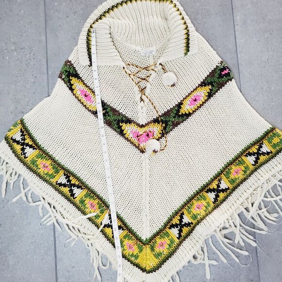 VTG Flamingo Womens Knit Poncho Aztec Fringe Sweater BOHO Indie Cape Free Size - Picture 5 of 8
